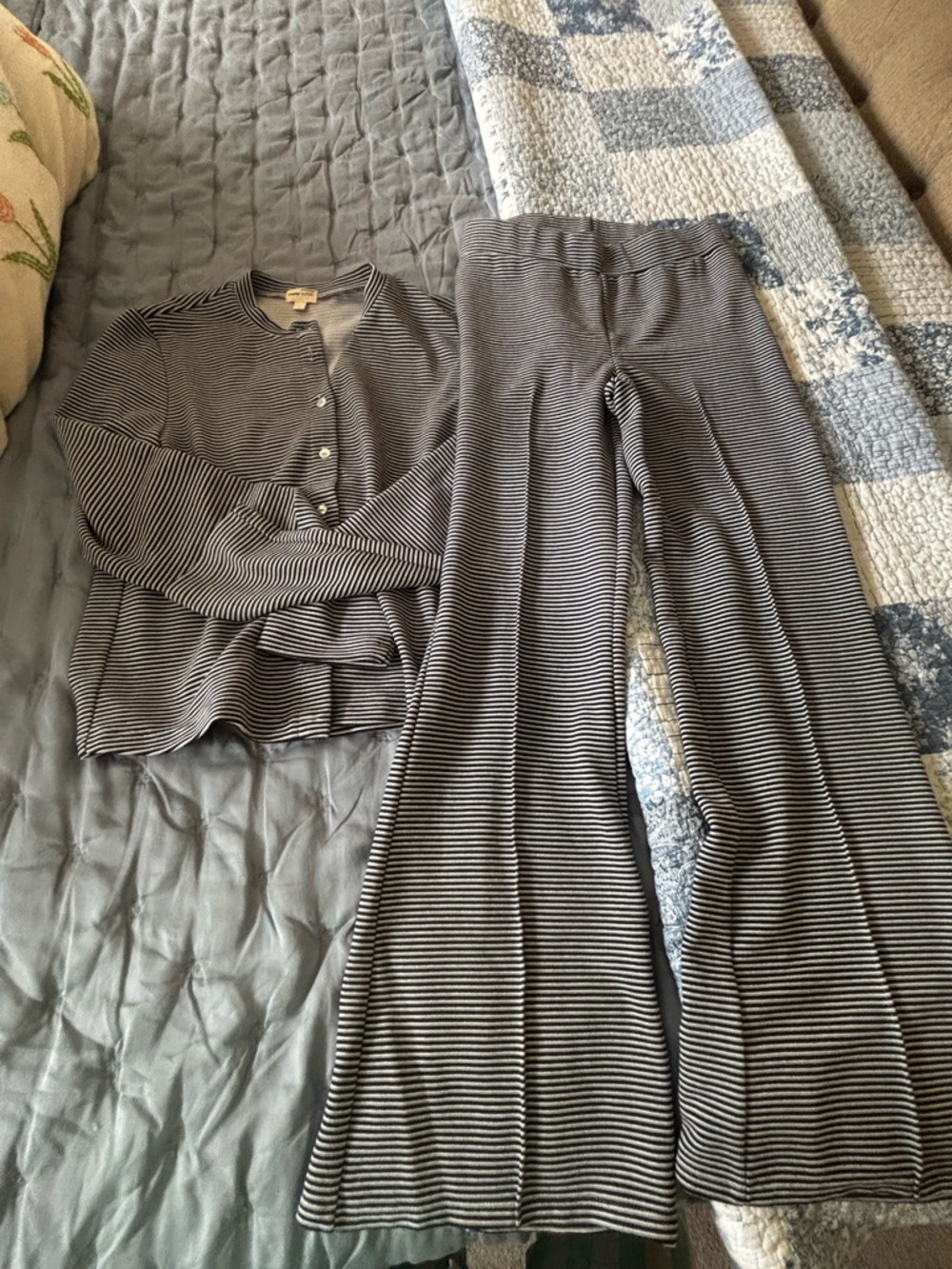 DONNI. Black & White Striped Wide-Leg Knit Pants
